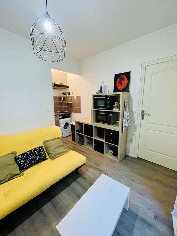 Appartement En Plein Coeur Du 10Eme Et Proche De Plusieurs Gares ปารีส ภายนอก รูปภาพ
